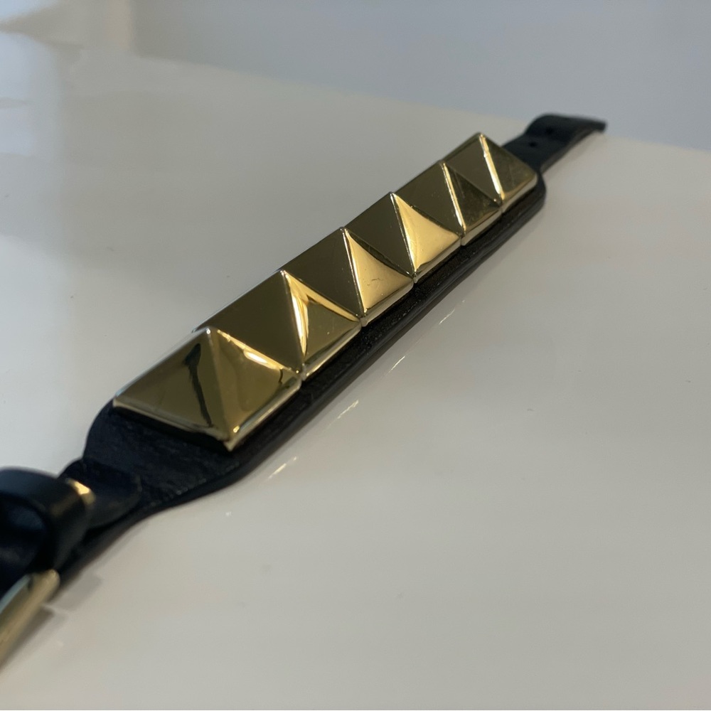 Valentino Garavani Rockstud Black Leather Bracelet